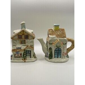 Houston Harvest ☆ Christmas Cottage Ceramic Sugar Bowl & Creamer Set